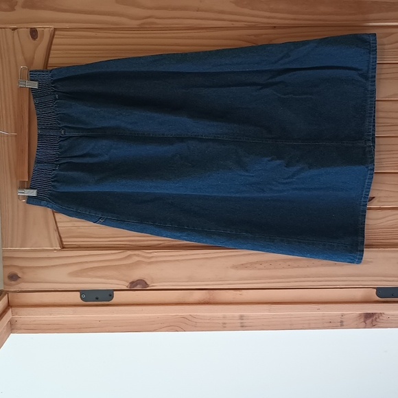 Lands End Button Down Denim Chambray Midi Skirt - Picture 3 of 6